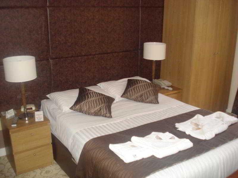 Windsor Hotel Нэрн Экстерьер фото